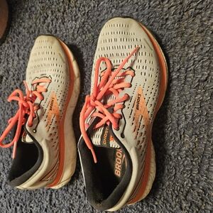 Brooks Women's Athletic Shoes - Gray and Orange
